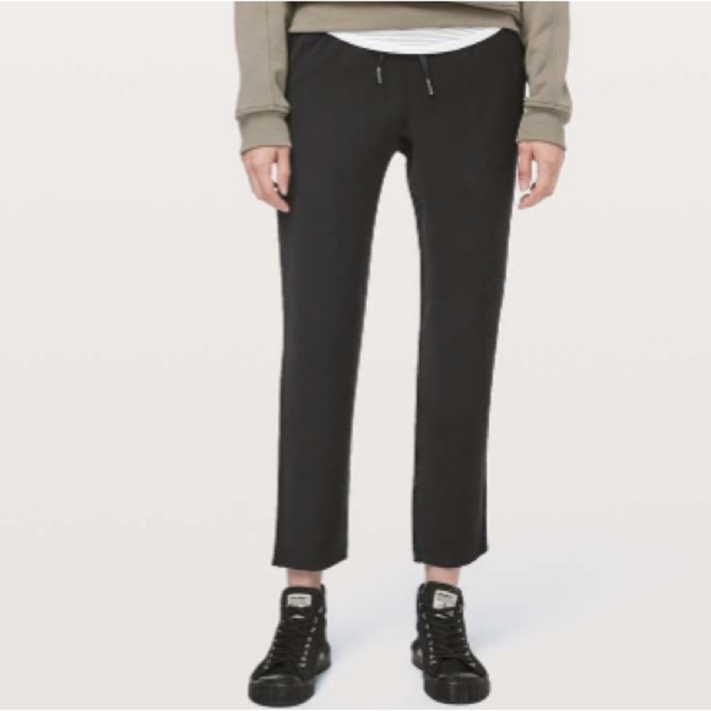lululemon athletica On The Fly Pant Woven 27”